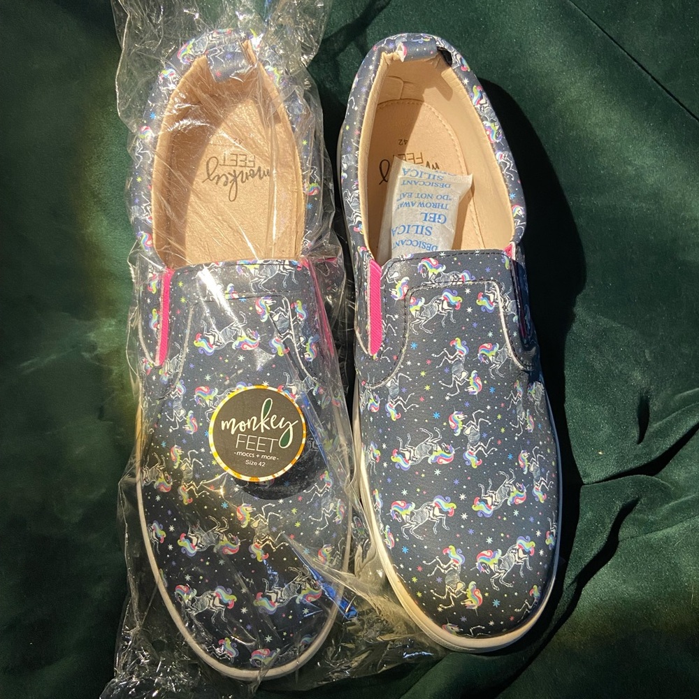 Glow in the dark skeletal unicorn slides